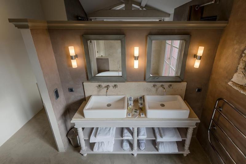 Hotel La Bastide Du Clos Des Roses - Les Collectionneurs