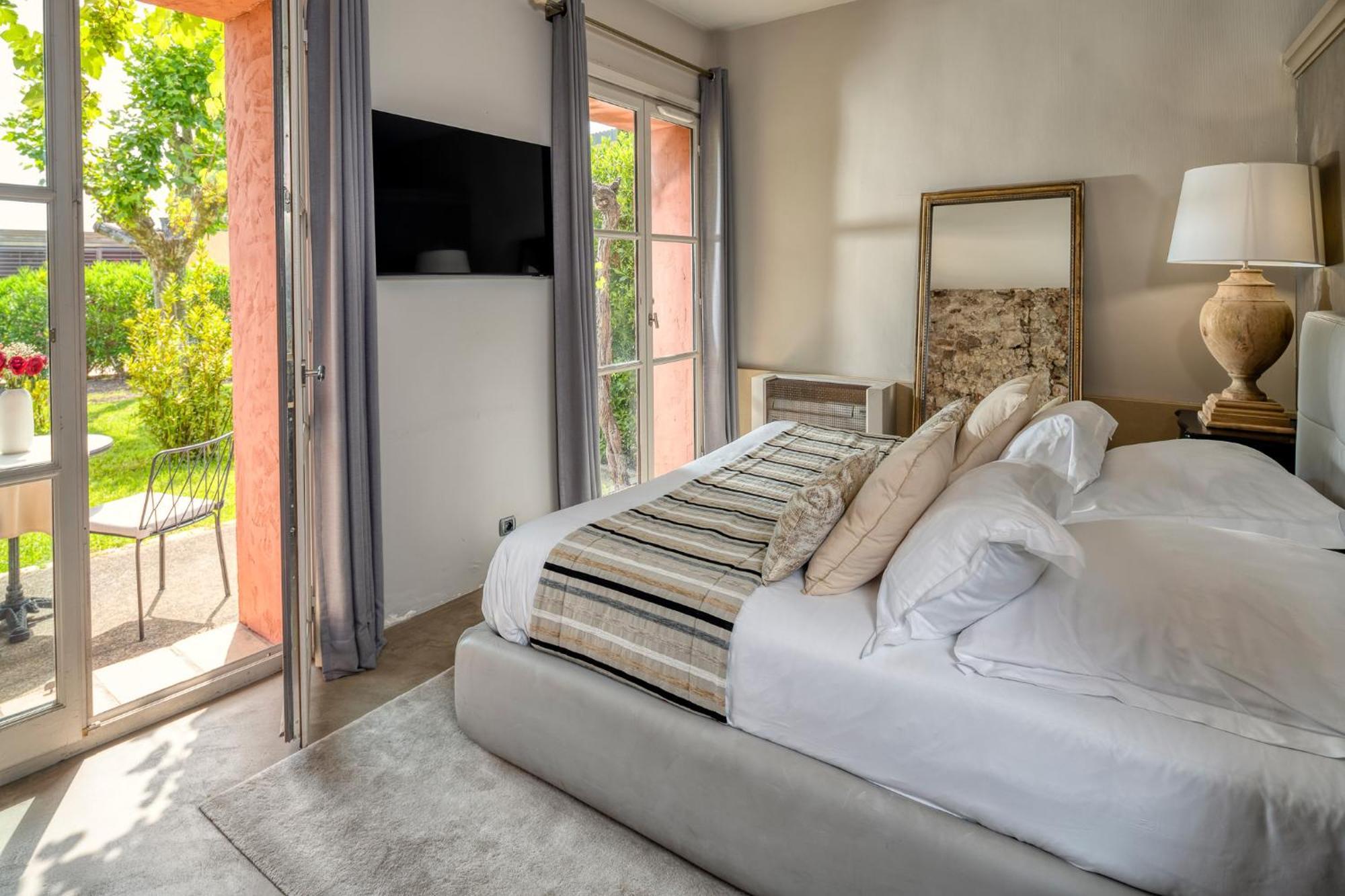 Hotel La Bastide Du Clos Des Roses - Les Collectionneurs Fréjus